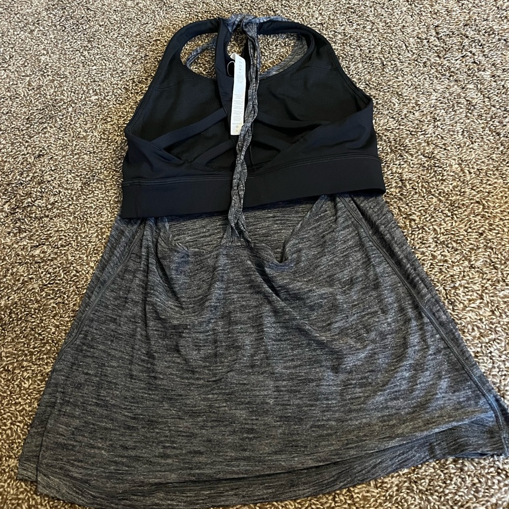 Lulu Lemon workout tank w built in sports bra.